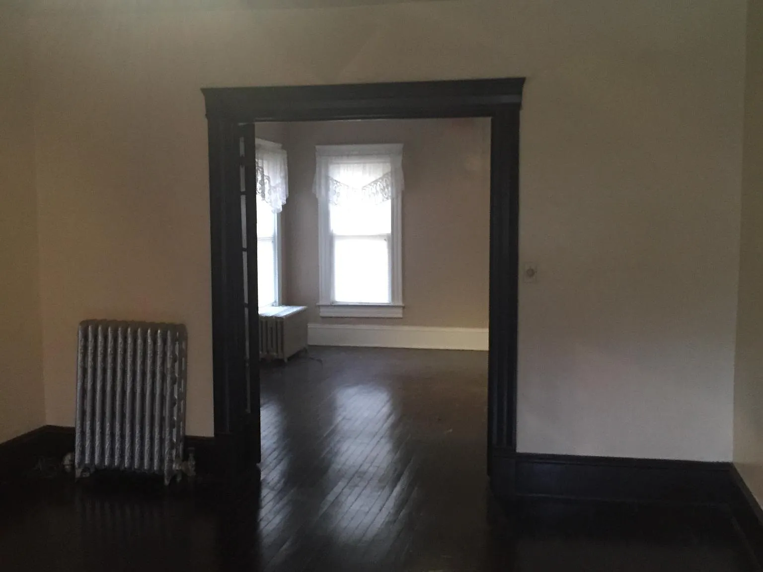 2253 Grandview Ave — Photo 2