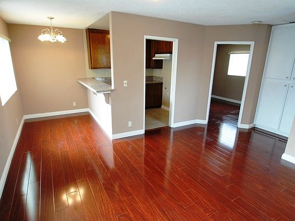 5th image of 9627 Mayne St APT 4