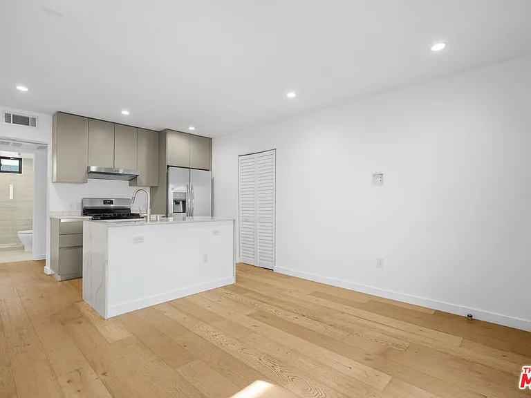 11785 Gateway Blvd #2 — Photo 1