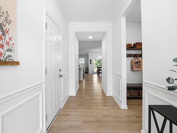 4th image of 500 Pennystone Ln