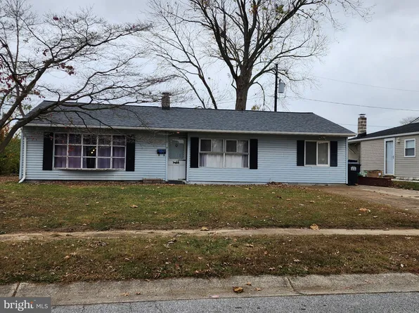 5 Carlin Ln, Newark, DE 19713