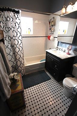 2nd image of 4517 N Magnolia Ave #1