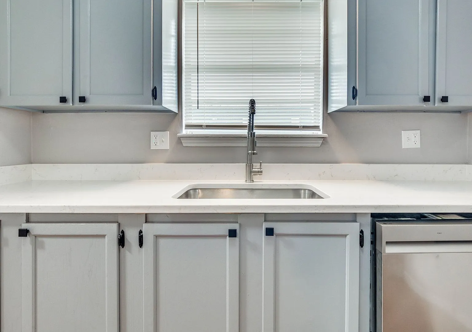 Griffin Park Townhomes — Photo 4