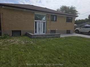 1 Huron Ct, Aurora, ON L4G 2X7