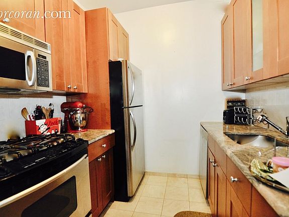 2nd image of 99 Battery Pl APT 18J