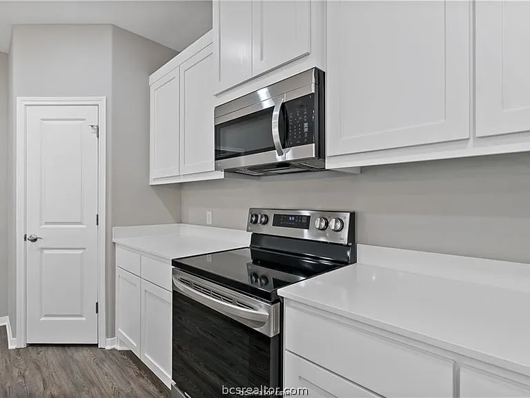 2509 Shady Route Ln — Photo 13