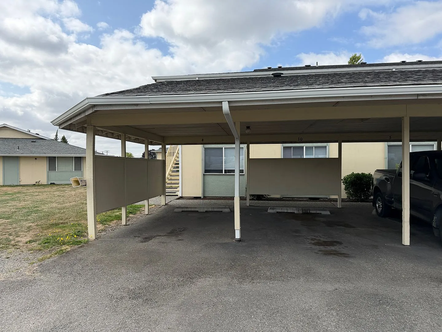 Vista Ridge - N. 15th Street — Photo 2