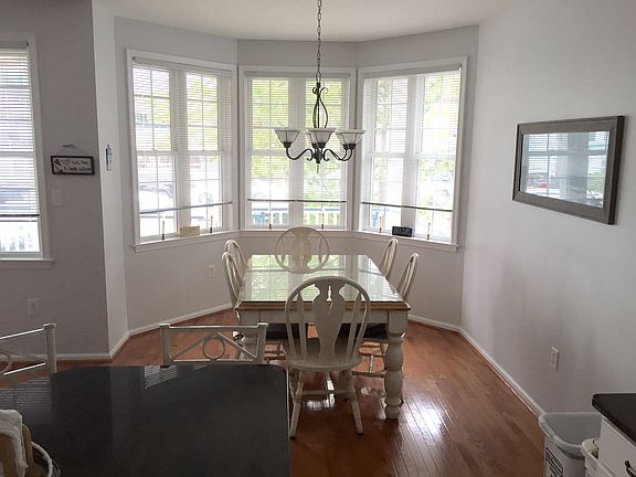 5th image of 1233 Wesley Ave #1