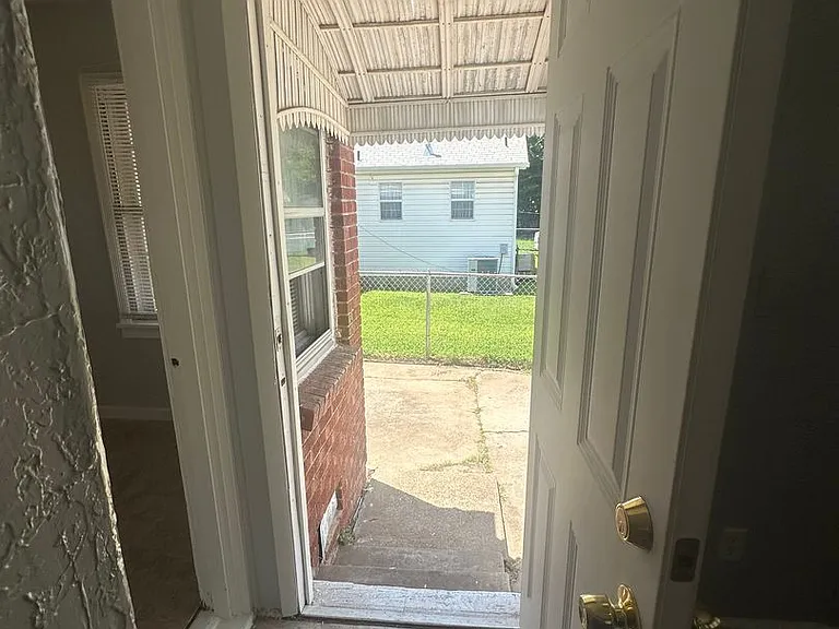 125 E Northrup Dr — Photo 26