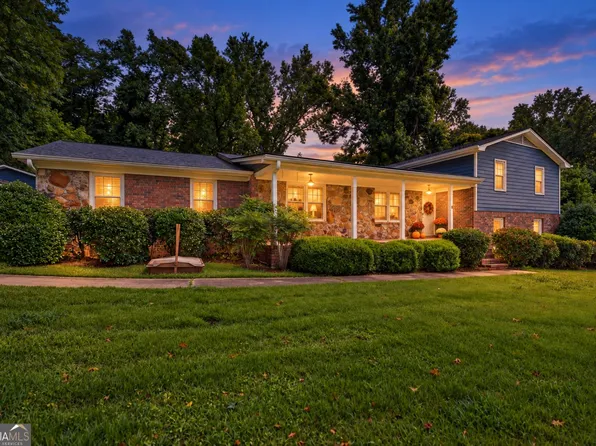 213 Ponderosa Dr, Dallas, GA 30157