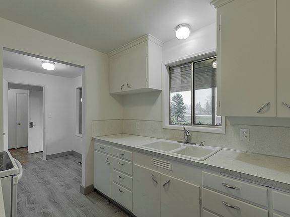 New paint new floor kitchen 