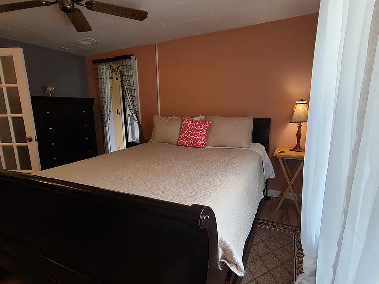701 W Cherokee St — Photo 15