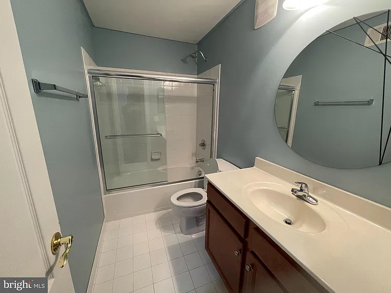 14837 Cloverdale Rd — Photo 12