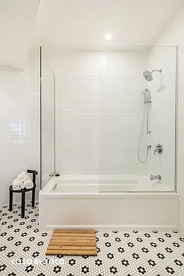 Sold by Casa Blanca Real Estate | media 8