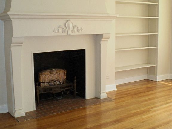 3rd image of 215 W Magnolia Ave APT A