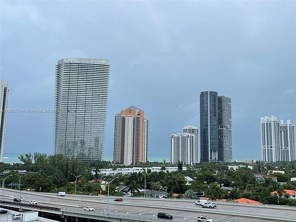 3rd image of 19390 Collins Ave APT 1104