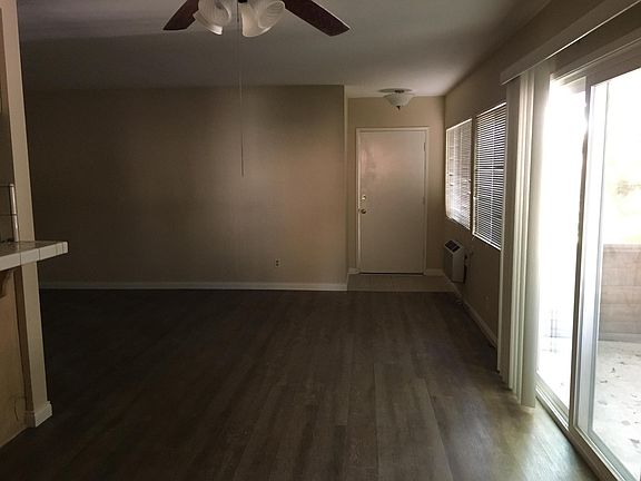 4th image of 8740 Owensmouth Ave APT 1