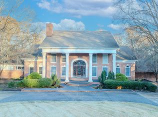 22 Deepwood Dr, Jackson, TN 38305