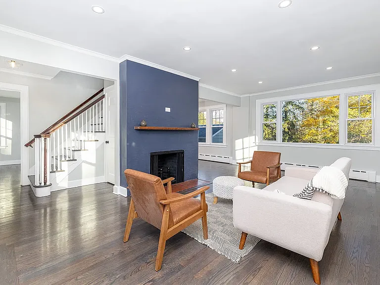 51 Hepburn Rd — Photo 11