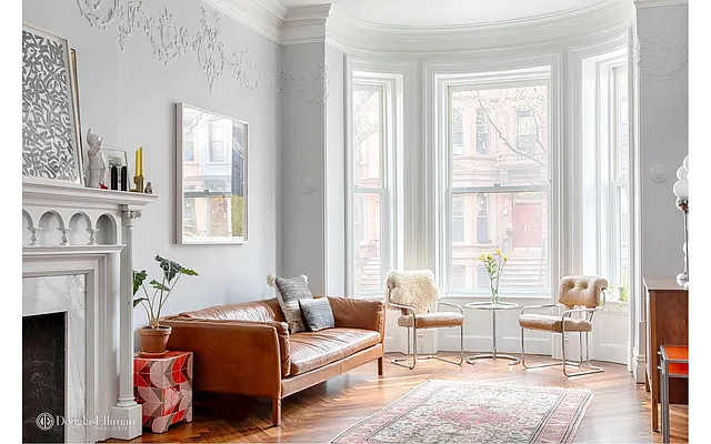 Rented by Douglas Elliman | media 29