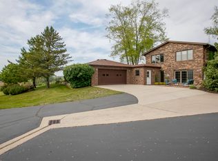 2349 W Pines Rd, Oregon, IL 61061