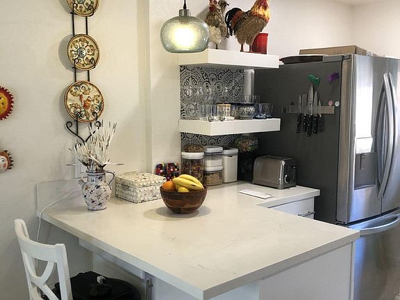 2nd image of 274 S Paseo Quinta #A