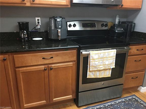 4th image of 16025 Citron Way