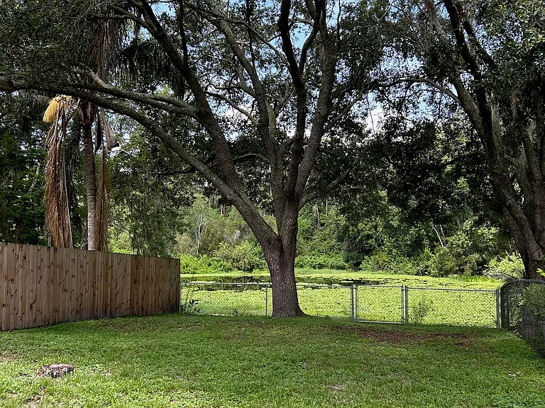 4401 Longshore Dr — Photo 4