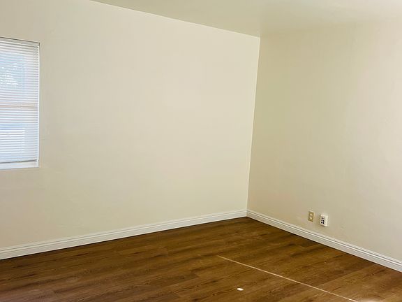2nd image of 1567 Del Amo Blvd