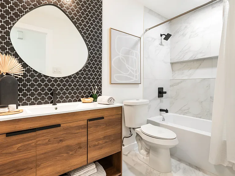 7604 Islander Dr — Photo 35