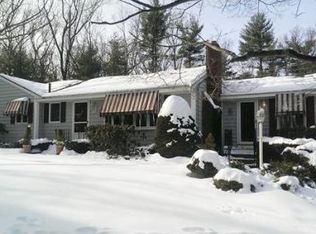 61 Chapman Rd, Tewksbury, MA 01876