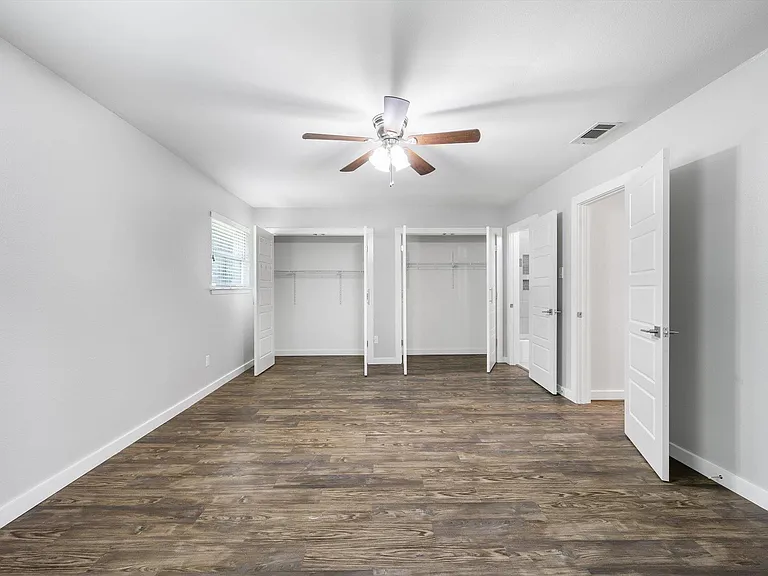 12902 Lamplight Village Ave — Photo 18