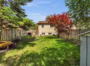 174 Castlebar Cres #BASEMENT, Oshawa, ON L1J 7B4