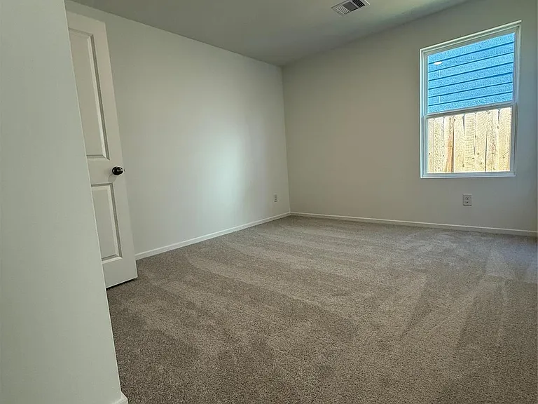 12809 Naval Dr — Photo 8