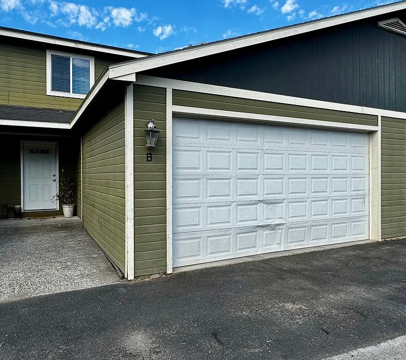 103 E Mizzou Ct
