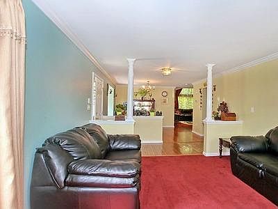 2nd image of 188 Fountayne Ln