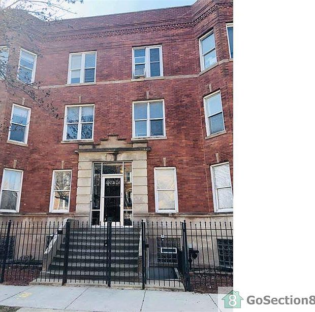1st image of 4622 S Calumet Ave #2S