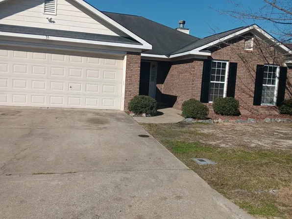 35 Brentwood Dr, Phenix City, AL 36869