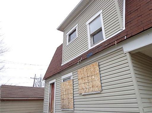 4th image of 153 S Harbine Ave