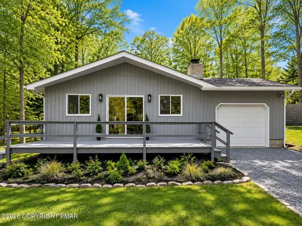 5040 Melrose Dr, Tobyhanna, PA 18466