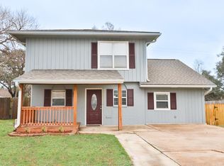 1313 Garden Ln, Bryan, TX 77802
