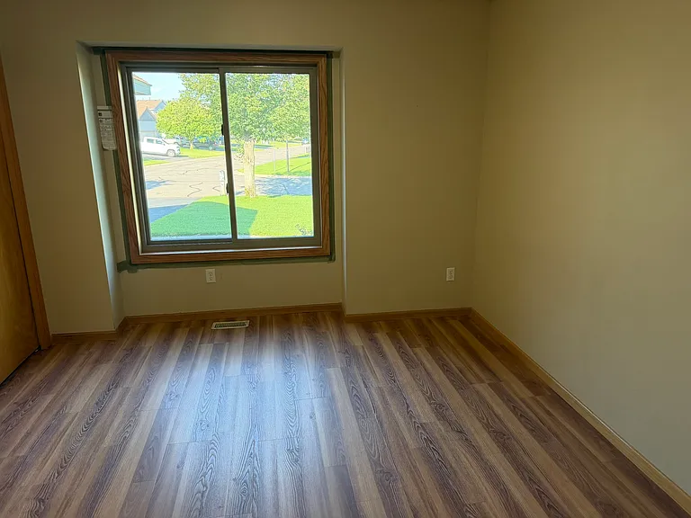 15828 Drake St NW — Photo 14