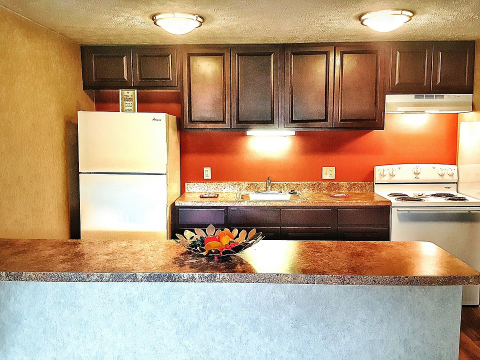 1st image of 3647 Willowood Dr