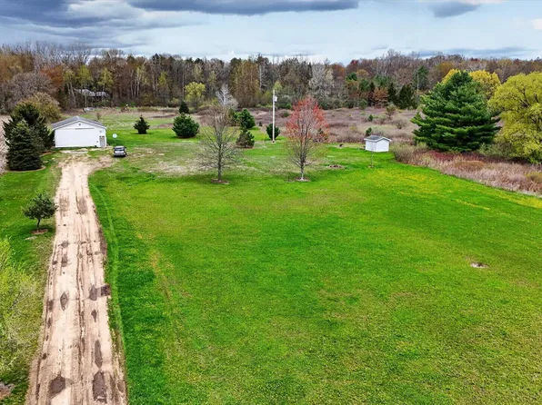 169 E Olson Rd, Midland, MI 48640