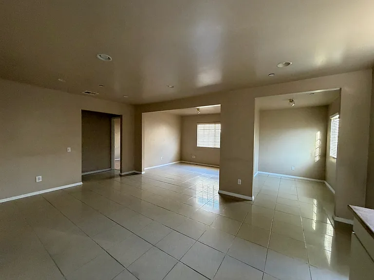 229 S Orange Ave #A — Photo 7