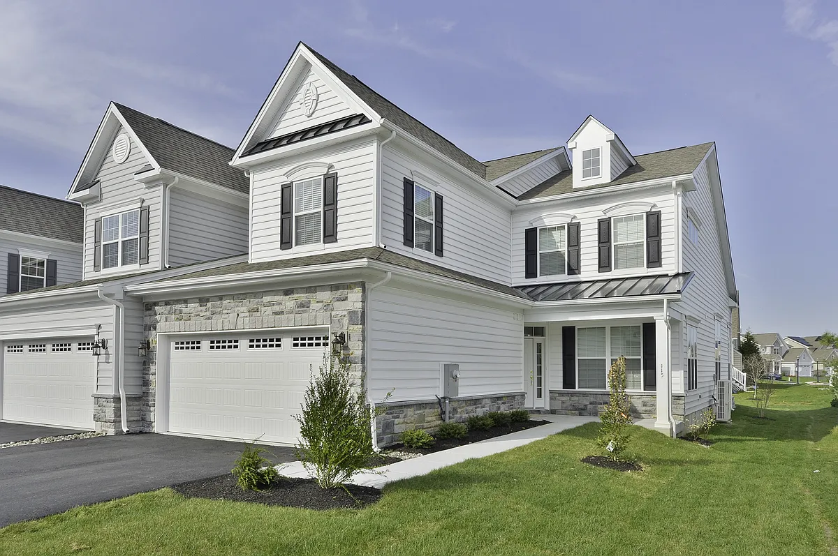 Building Photo - Meridian Crossing Community