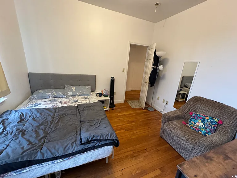 33 Egremont Rd #2 — Photo 7