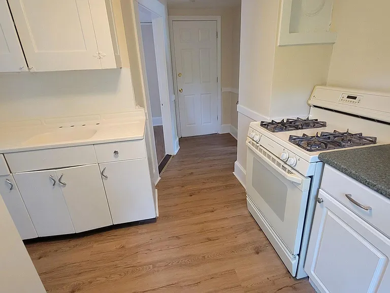 66 Broadway St #6 — Photo 5