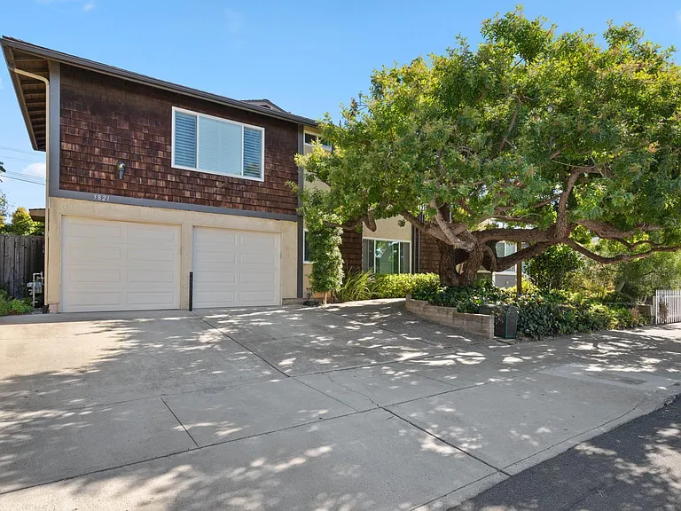 3821 Albatross St — Photo 38