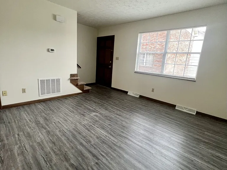 418 Washington St #1 — Photo 2